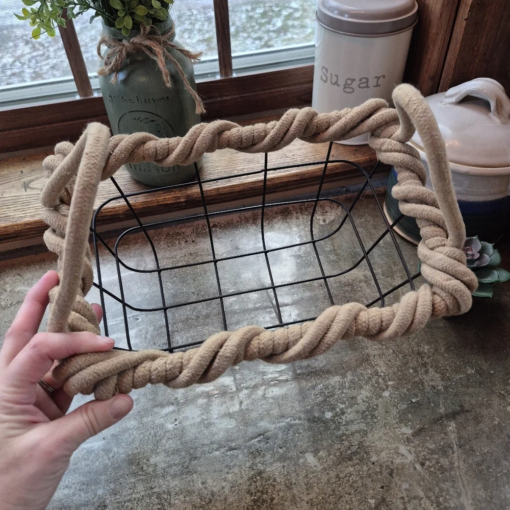 ❤️‍🔥 Metal Rectangle Decor Storage Basket Twisted Rope Handles